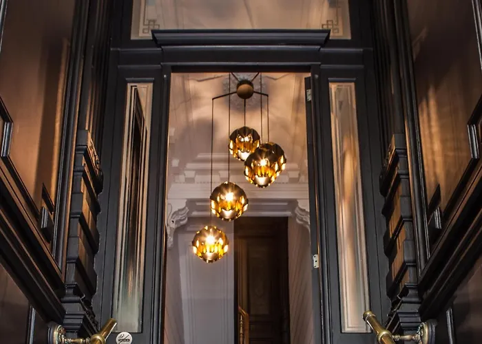 B in Antwerp Bed and Breakfast